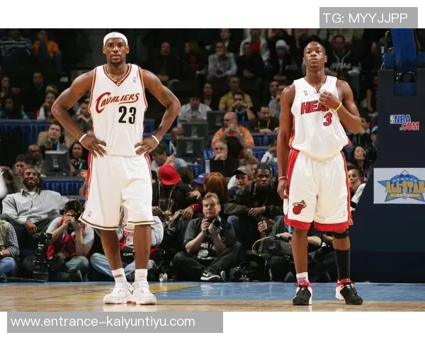 勇士与骑士激战第3场争夺总冠军的关键时刻与精彩瞬间回顾