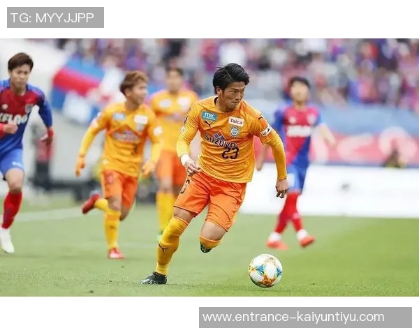 山口雷诺与冈山绿2018赛季精彩对决回顾与分析